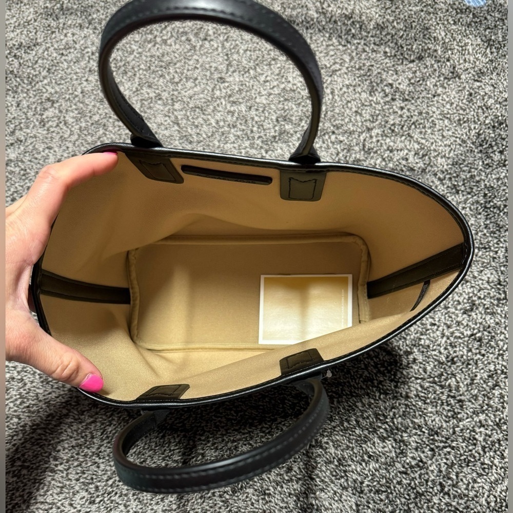 New Michael Kors small black tote bag - Picture 3 of 4